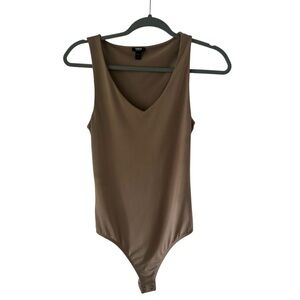 Express Tan Sleeveless Bodysuit  Body Contour Silky V-Neck Size XS